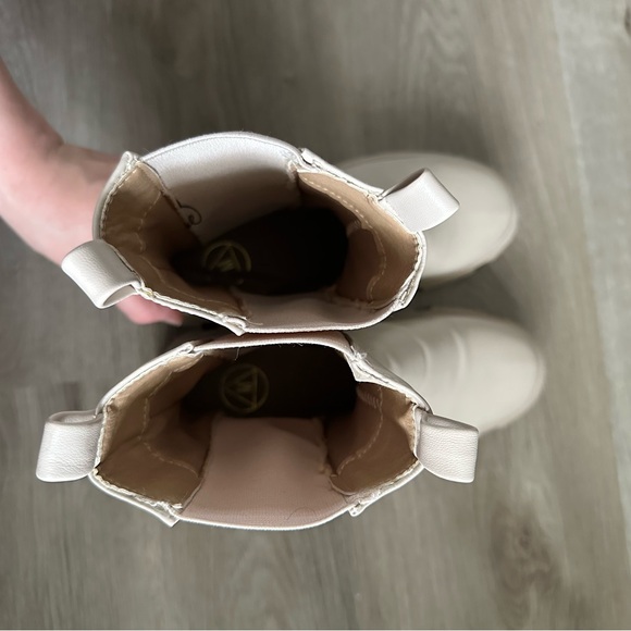 Missguided Boots - Picture 5 of 5